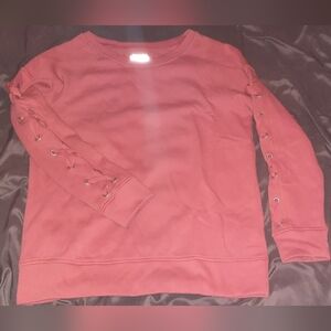 🔥🔥LAST CHANCE, WILL BE REMOVED🔥🔥 NWOT Sweatshirt with Grommet & Ties Sleeves